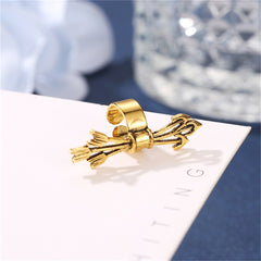 Unique 18K gold-plated ear cuff with arrow details, a perfect accessory for those who appreciate bold and stylish jewelry.