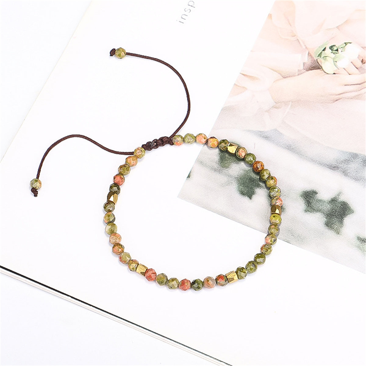 Green Quartz and 18K Gold-Plated Beaded Adjustable Bracelet, gold bracelet for women, botanical inspired, detail close-up