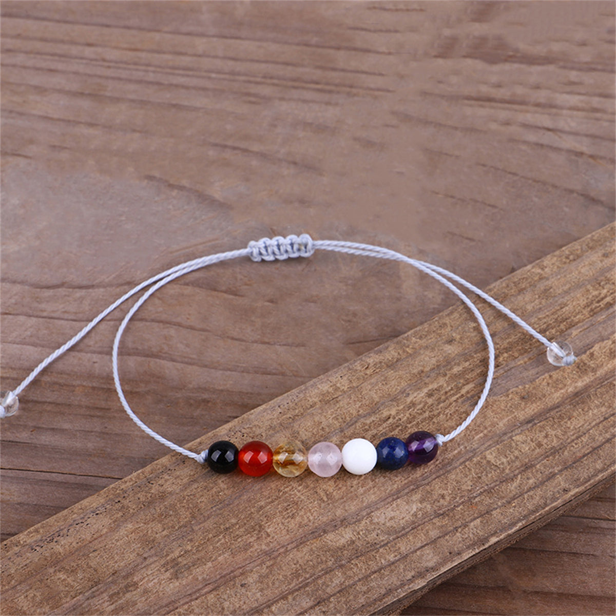 Multicolor Quartz and White Beaded Adjustable Bracelet, bracelet for women, dainty minimalist design, detail close-up