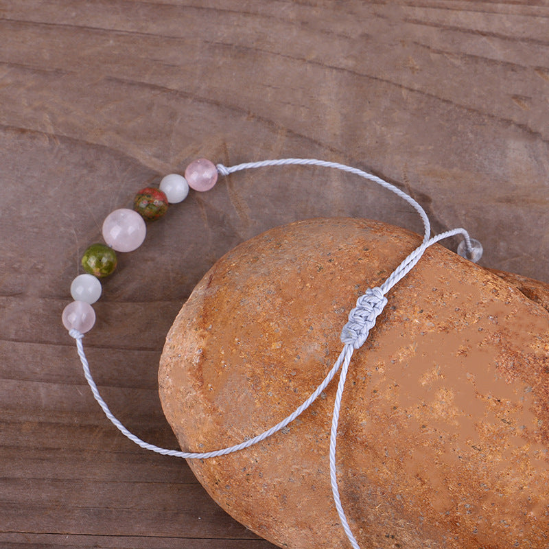 Green Quartz and White Beaded Adjustable Bracelet, bracelet for women, elegant gift for her, detail close-up