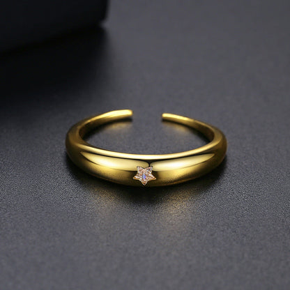 Crystal and 18K Gold-Plated Star Open Ring, gold statement rings for women, dainty minimalist design, detail close-up