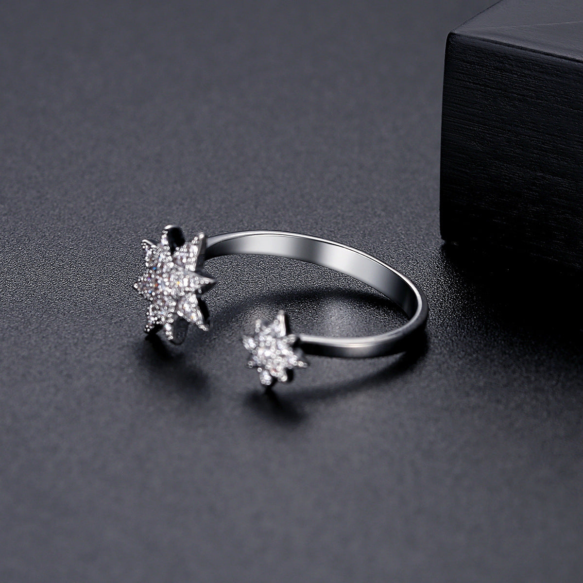 Cubic Zirconia and Silver-Plated Star Open Ring, silver statement rings for women, elegant gift for her, detail close-up