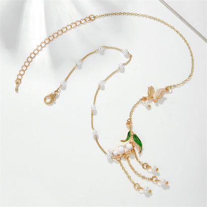 Pearl and Enamel 18K Gold-Plated Flowers Pendant Necklace, gold pendant necklace for women, lifestyle look