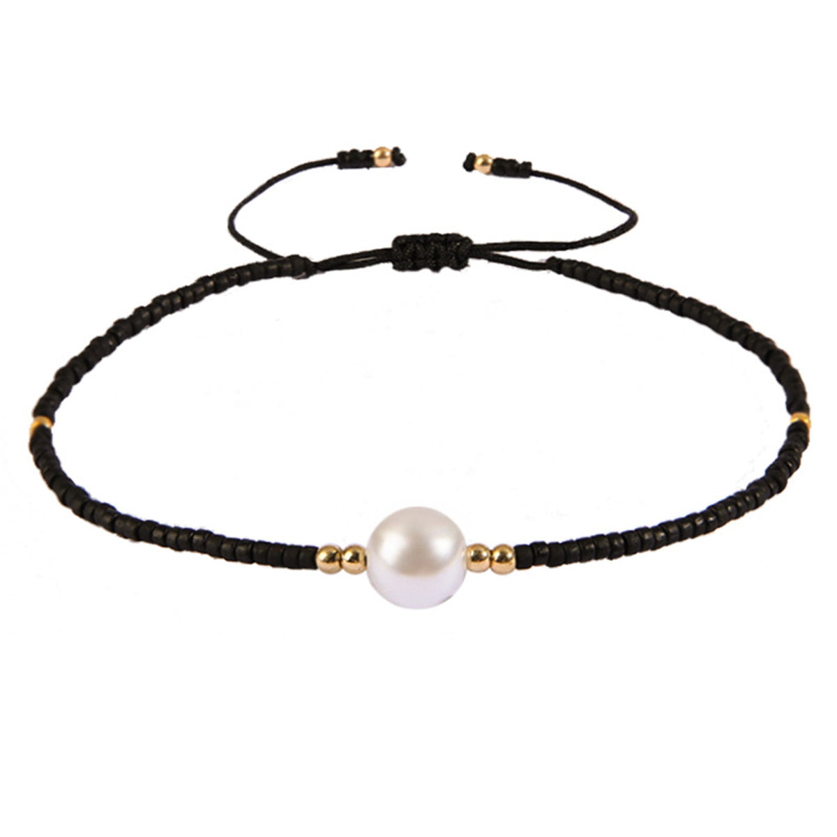 Black Howlite and Pearl Adjustable Bracelet, bracelet for women, vintage-inspired design, lifestyle look
