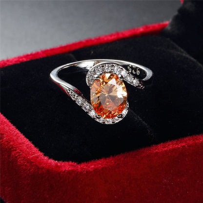 Champagne Crystal and Cubic Zirconia Oval Ring, statement rings for women, dainty minimalist design, detail close-up