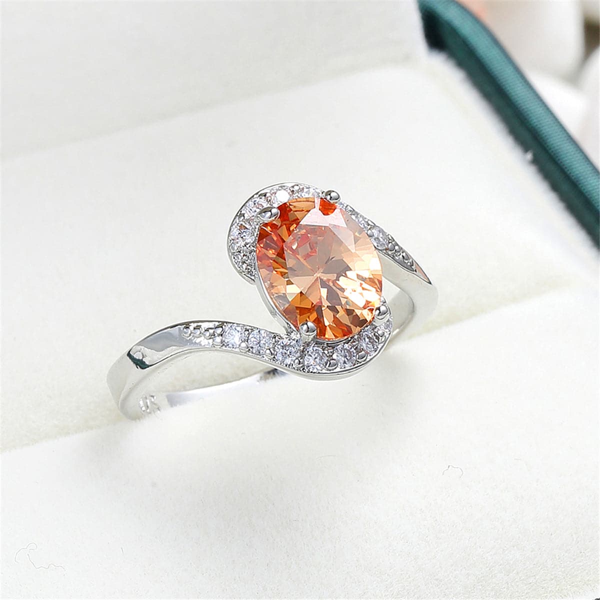 Champagne Crystal and Cubic Zirconia Oval Ring, statement rings for women, dainty minimalist design, lifestyle look
