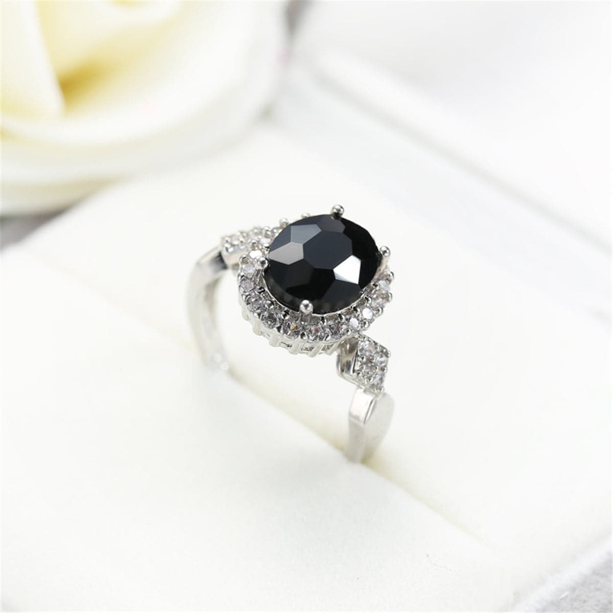 Black Crystal and Cubic Zirconia Oval-Cut Ring, statement rings for women, botanical inspired, detail close-up