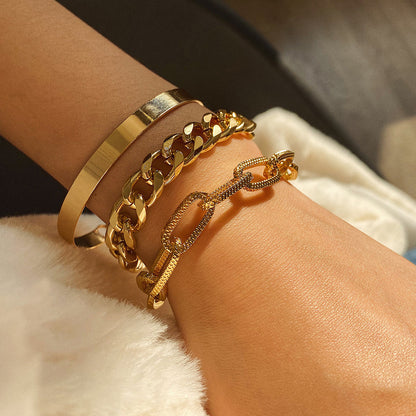 18K Gold-Plated Cut Figaro Bracelet Set, jewelry gift sets for women, everyday style, detail close-up