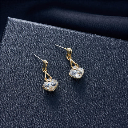 Crystal and 18K Gold-Plated Drop Earrings and Pendant Necklace, gold drop earrings for women, everyday style, lifestyle look
