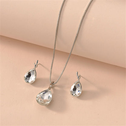 Crystal and Silver-Plated Drop Earring and Pendant Necklace, silver drop earrings for women, everyday style, detail close-up