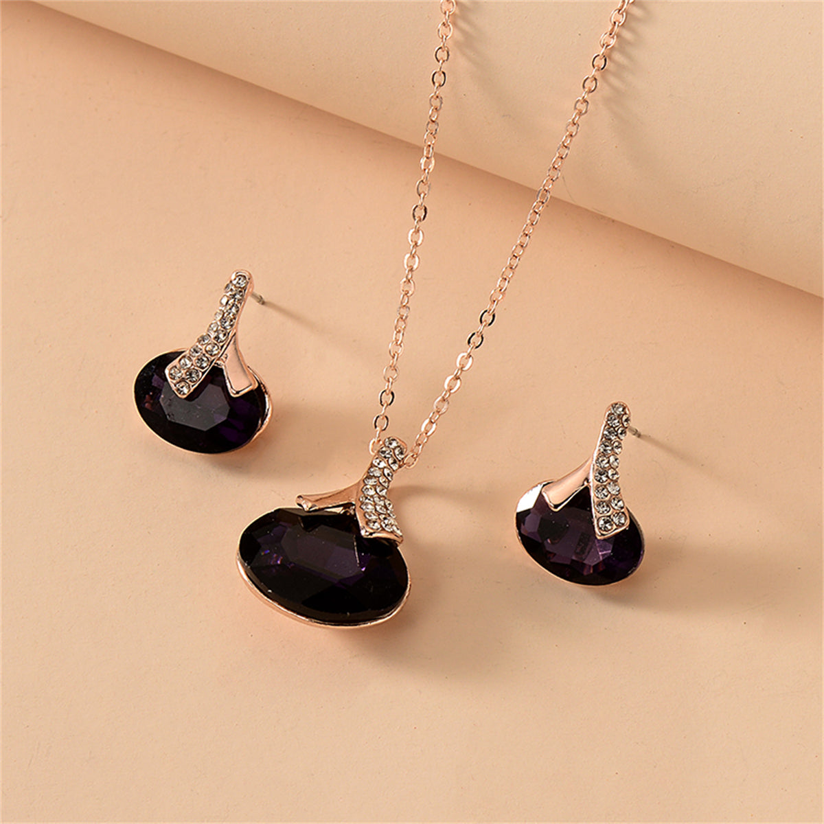 Purple Crystal and Cubic Zirconia Oval Pendant Necklace Set, drop earrings for women, everyday style, detail close-up