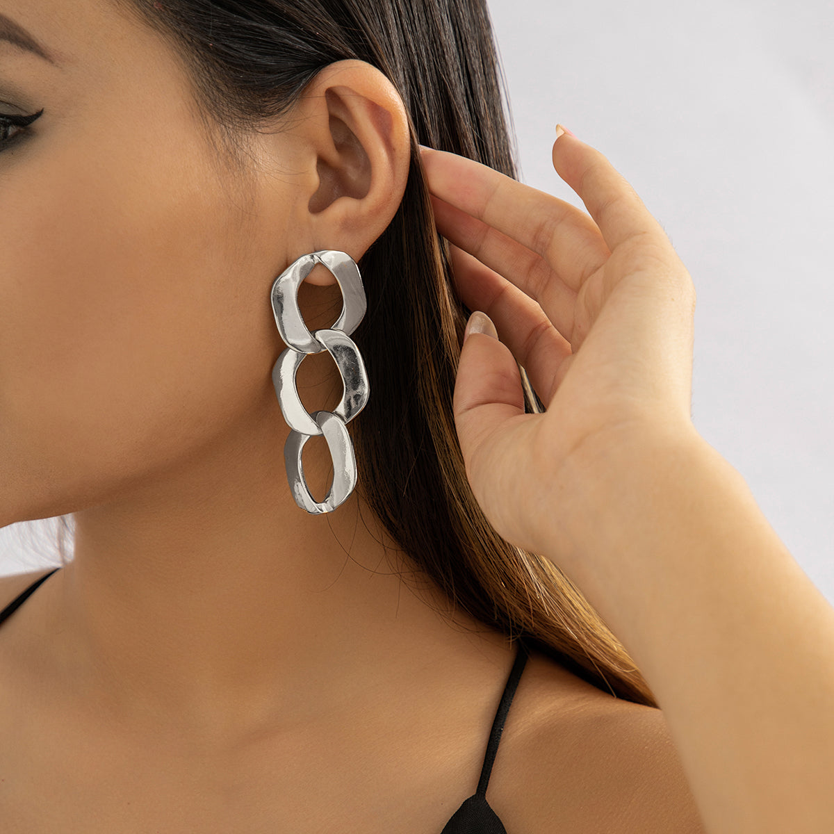 Silver-Plated Curb-Chain Drop Earrings, silver drop earrings for women, vintage-inspired design, front view