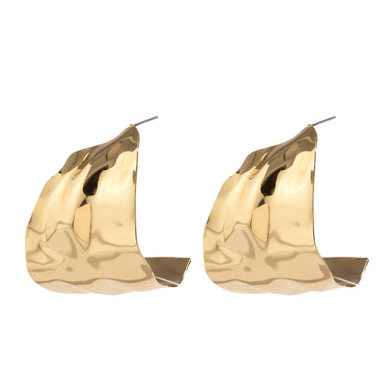 18K Gold-Plated Textured Wide Huggie Earrings, gold huggie earrings, dainty minimalist design, detail close-up