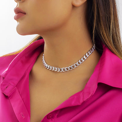 Silver-Plated Curb Chain Necklace, silver pendant necklace for women, dainty minimalist design, side view
