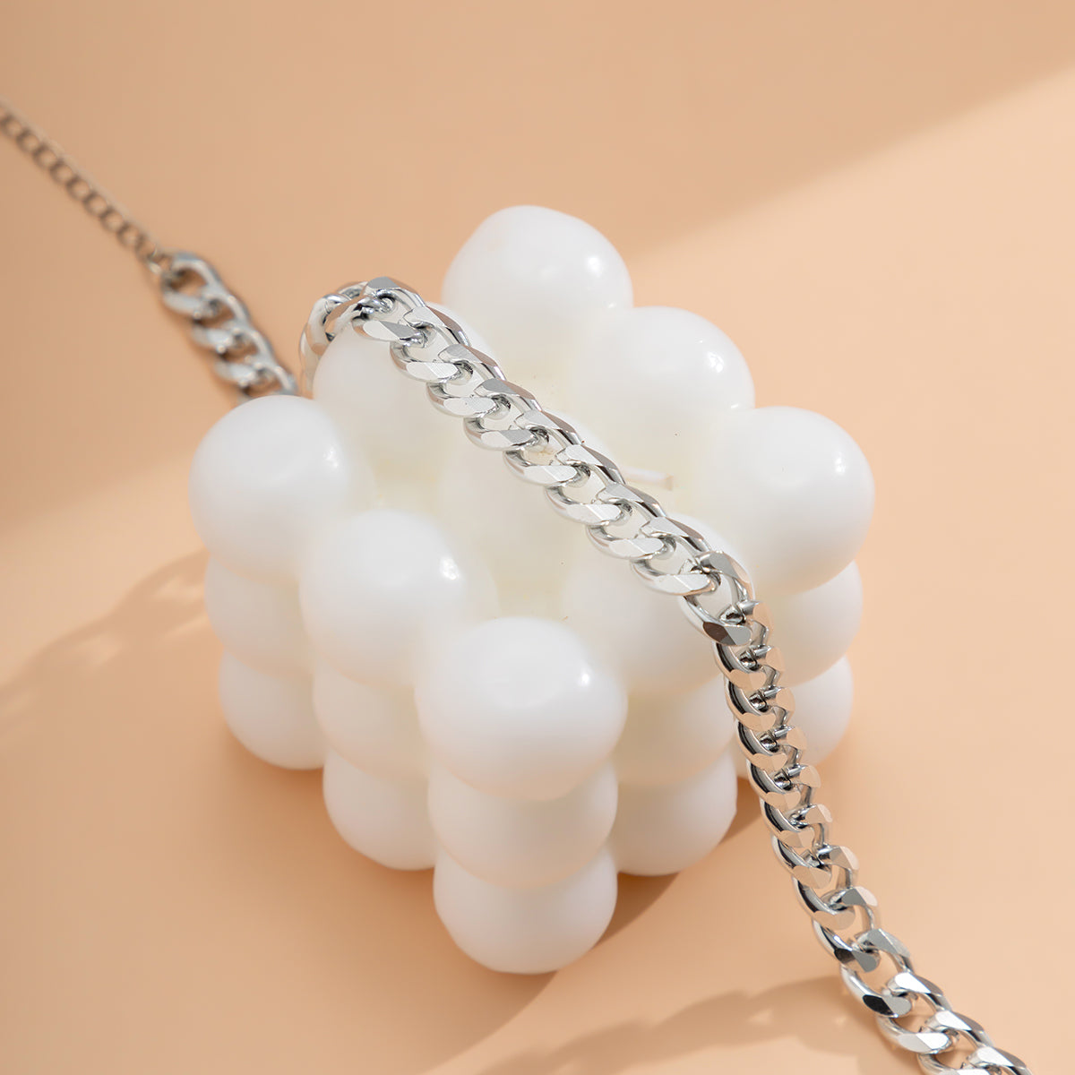 Silver-Plated Curb Chain Necklace, silver pendant necklace for women, dainty minimalist design, lifestyle look