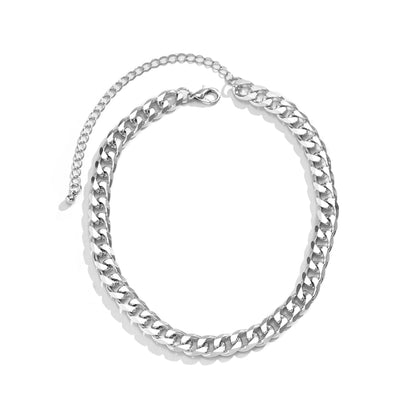 Silver-Plated Curb Chain Necklace, silver pendant necklace for women, dainty minimalist design, styled look