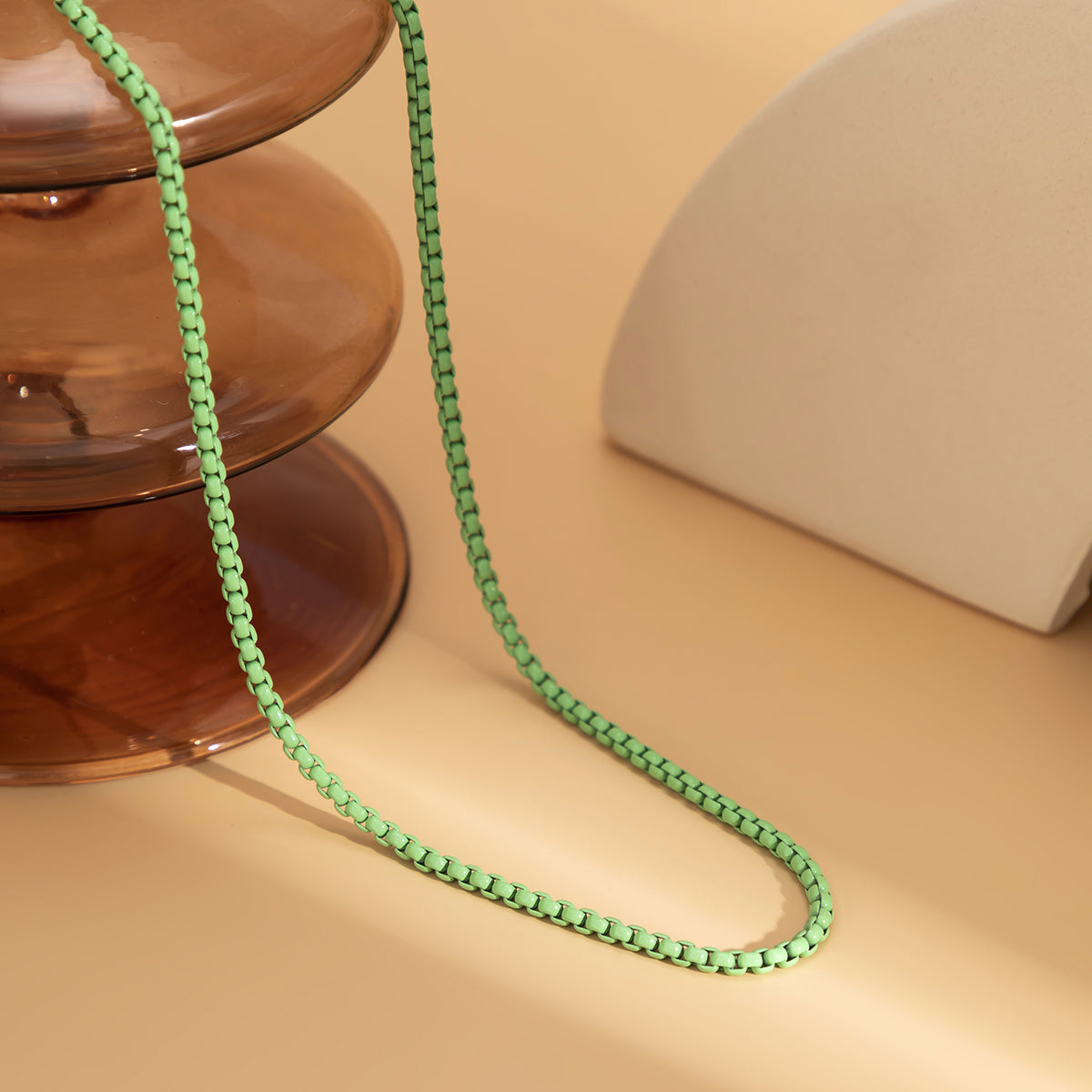 Green Enamel and Silver-Plated Chain Necklace, silver pendant necklace for women, elegant gift for her, detail close-up