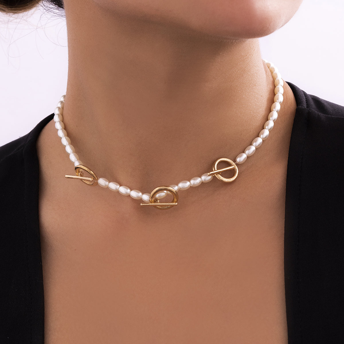 Pearl and 18K Gold-Plated Circle Bar Station Necklace, gold pendant necklace for women, vintage-inspired design, front view