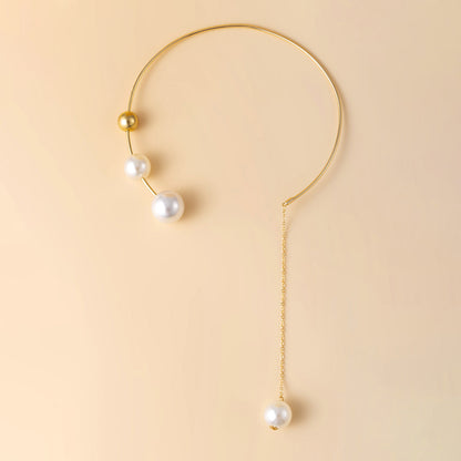 Pearl and 18K Gold-Plated Drop Choker, gold pendant necklace for women, botanical inspired, detail close-up