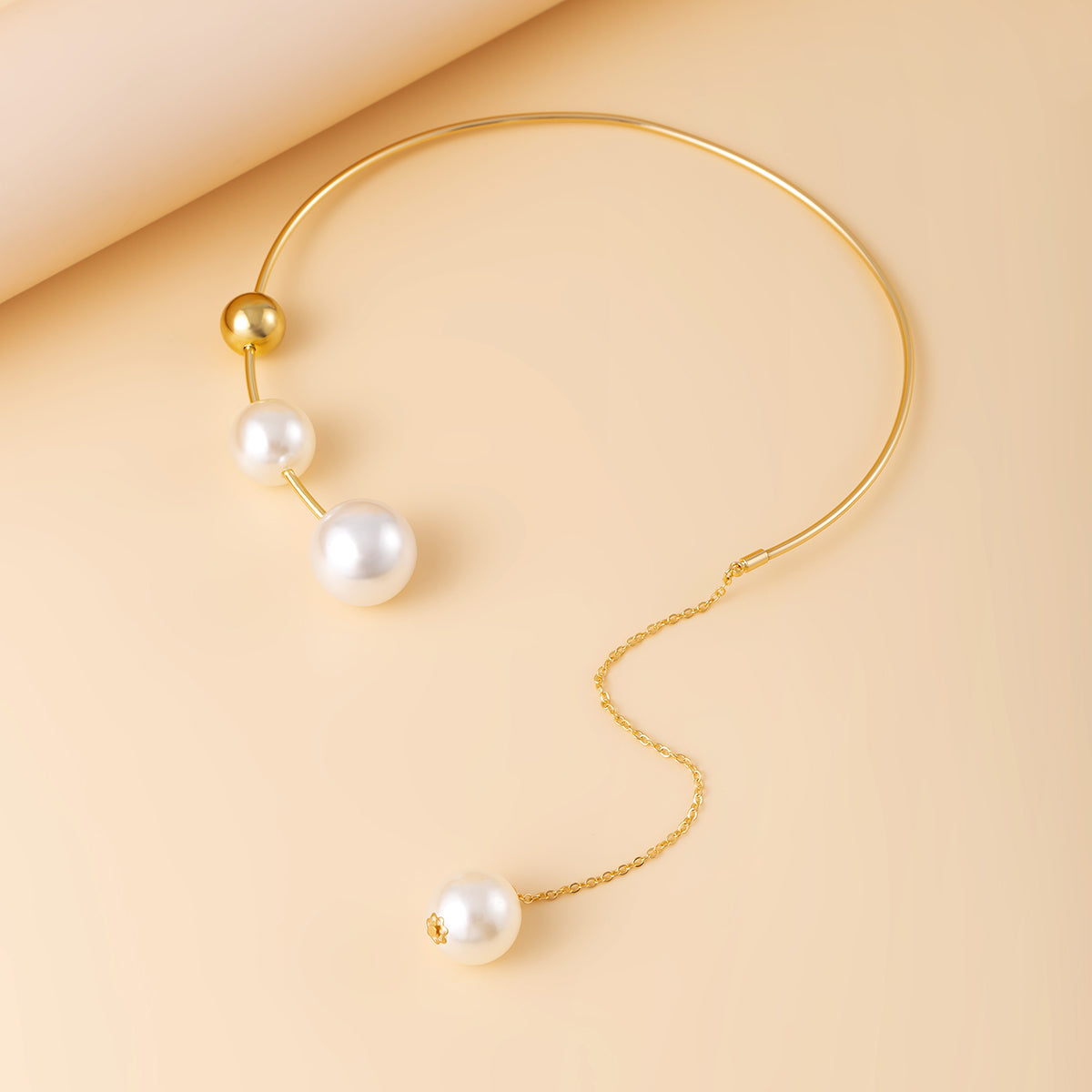 Pearl and 18K Gold-Plated Drop Choker, gold pendant necklace for women, botanical inspired, side view