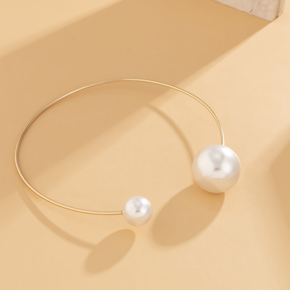 Pearl and 18K Gold-Plated Copper Collar Necklace, chunky gold choker necklace, vintage-inspired design, styled look