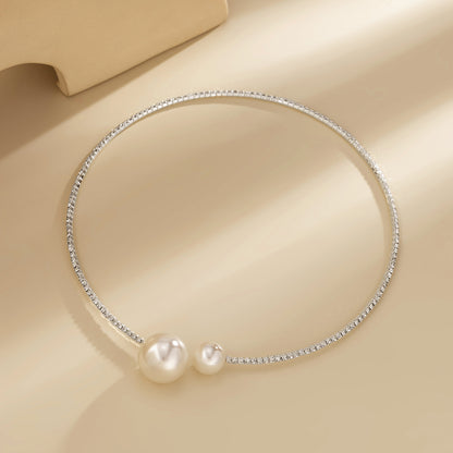 Pearl and Cubic Zirconia Silver-Plated Choker, chunky silver choker necklace, vintage-inspired design, detail close-up