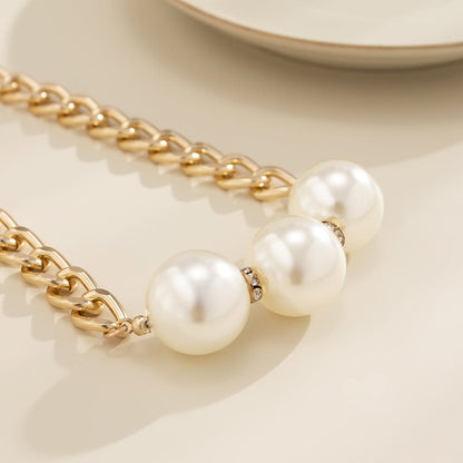 Pearl and Cubic Zirconia 18K Gold-Plated Curb Chain Choker Necklace, gold pendant necklace for women, detail close-up