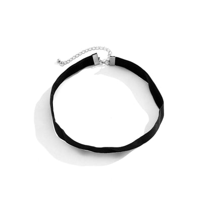 Black and Silver-Plated Thin Band Choker Necklace, chunky silver choker necklace, everyday style, detail close-up