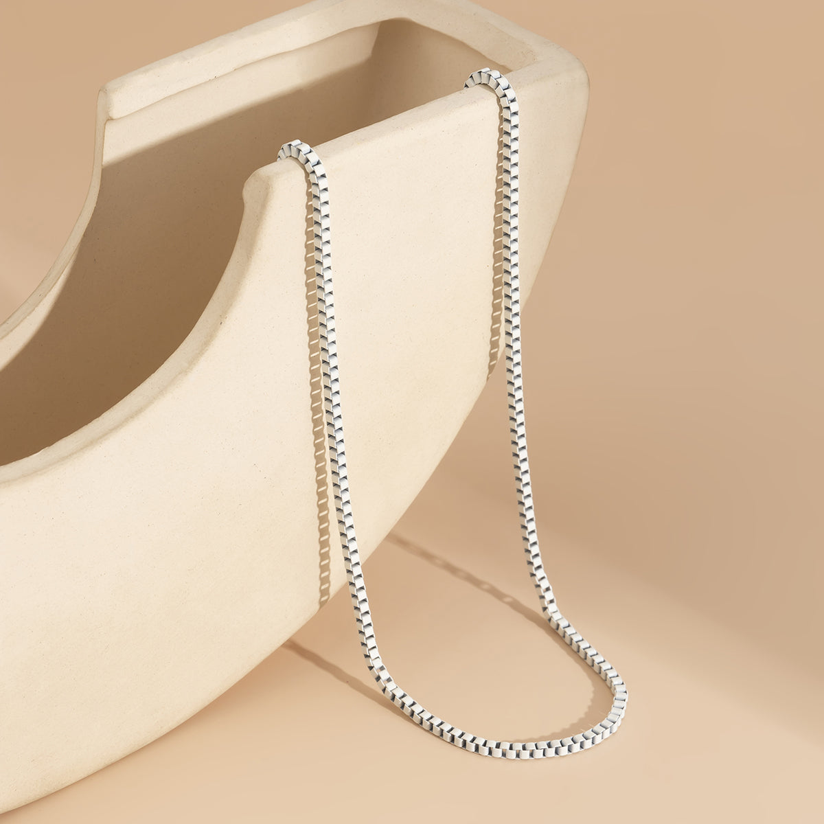 White Enamel and Silver-Plated Box Chain Necklace, silver pendant necklace for women, vintage-inspired design, lifestyle look