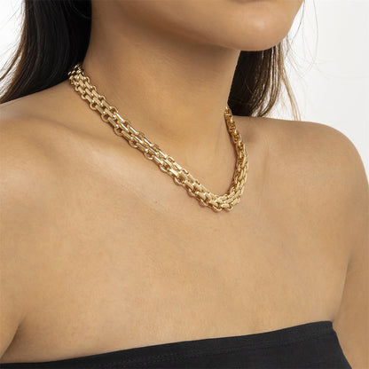 18K Gold-Plated Triple-Link Chain, gold pendant necklace for women, vintage-inspired design, side view