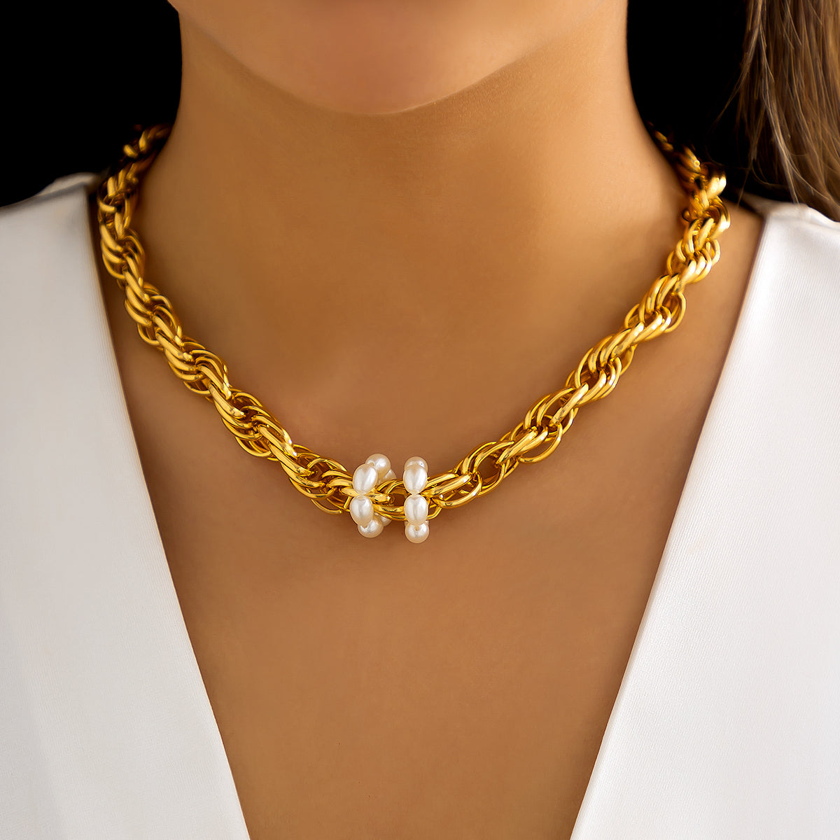 Pearl and 18K Gold-Plated Rope Chain Bead Choker Necklace, gold pendant necklace for women, everyday style, front view