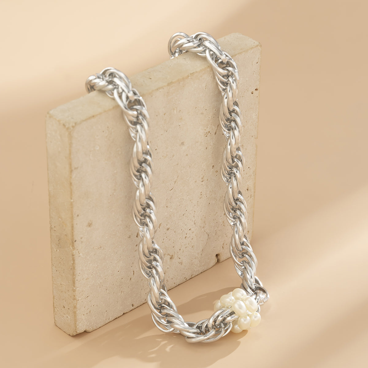 Pearl and Silver-Plated Rope Chain Bead Choker Necklace, silver pendant necklace for women, detail close-up