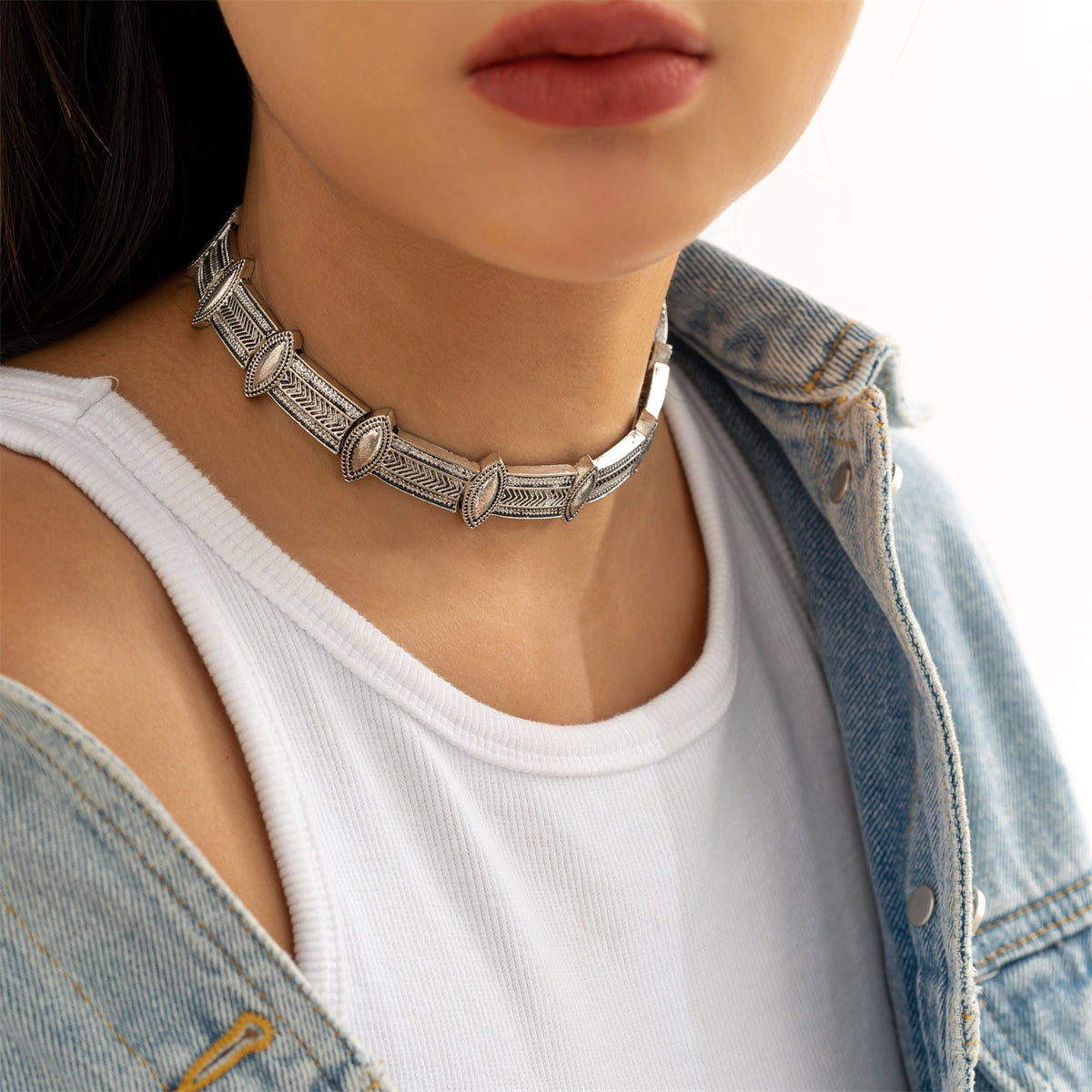 Silver-Plated Marquise Choker Necklace, chunky silver choker necklace, botanical inspired, detail close-up