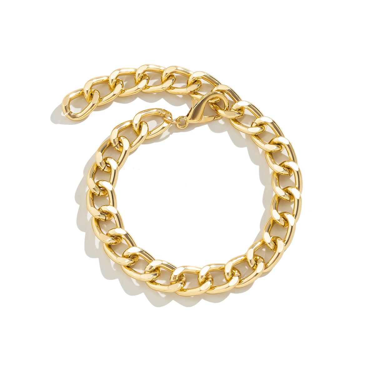18K Gold-Plated Curb Chain Bracelet, gold bracelet for women, botanical inspired, detail close-up