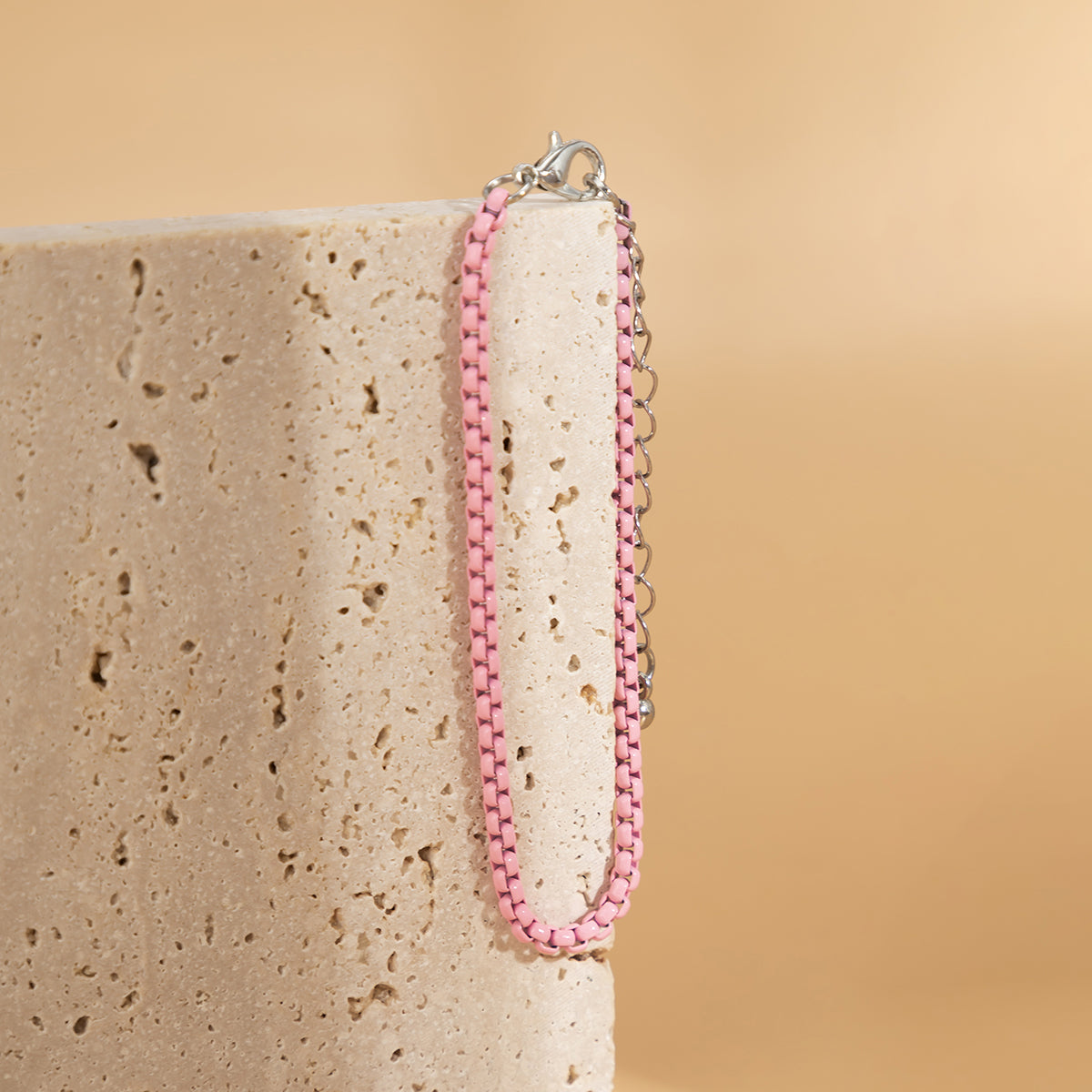Pink Enamel Popcorn Chain Bracelet, bracelet for women, vintage-inspired design, detail close-up