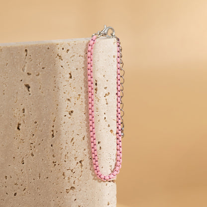 Pink Enamel Popcorn Chain Bracelet, bracelet for women, vintage-inspired design, detail close-up
