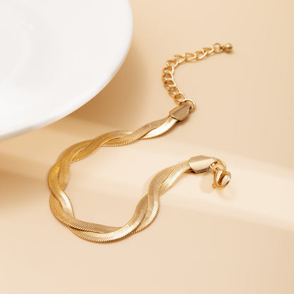 18K Gold-Plated Twist Snake Chain Bracelet, gold bracelet for women, botanical inspired, detail close-up