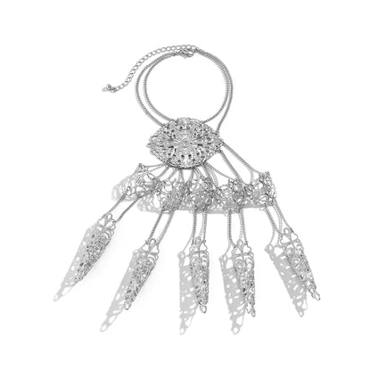 Silver-Plated Filigree Full Hand Wrist-To-Ring Bracelet, silver bracelet for women, vintage-inspired design, detail close-up
