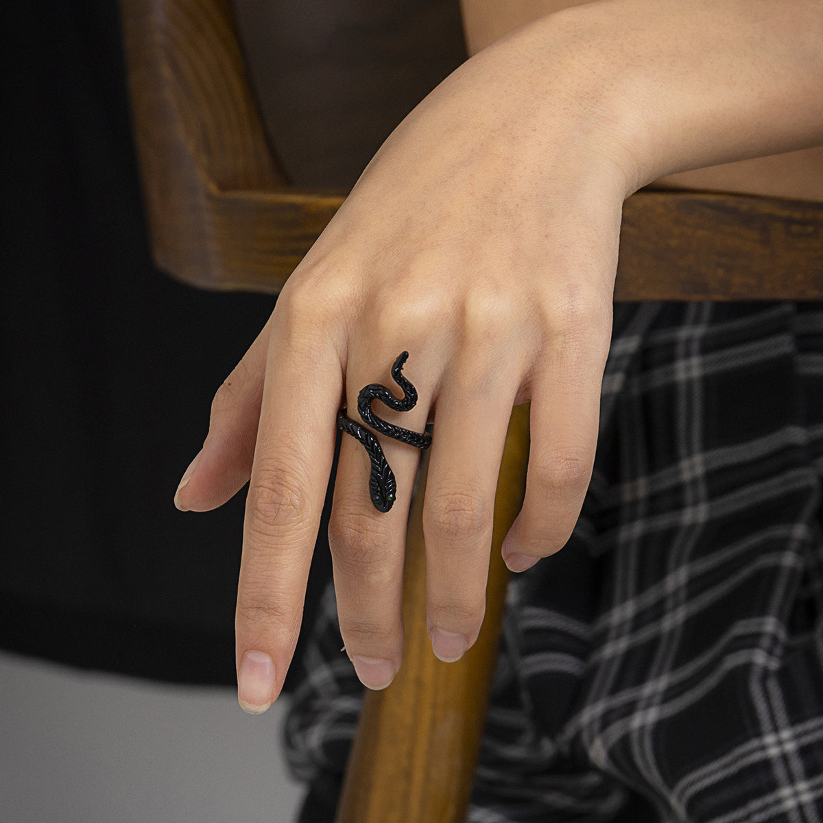 Black Textured Snake Bypass Ring, statement rings for women, vintage-inspired design, front view