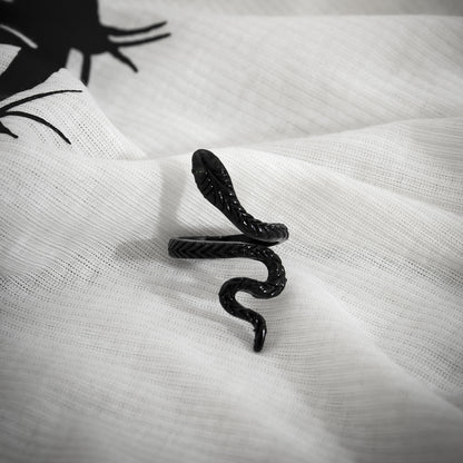 Black Textured Snake Bypass Ring, statement rings for women, vintage-inspired design, lifestyle look