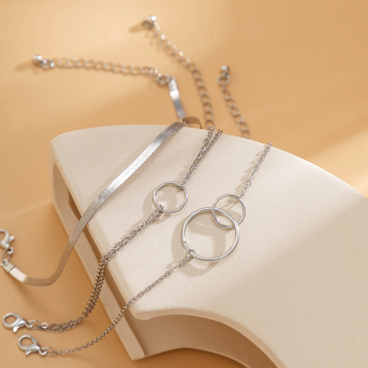 Silver-Plated Interlocked-Circle Snake-Chain Anklet Set, jewelry gift sets for women, elegant gift for her, detail close-up