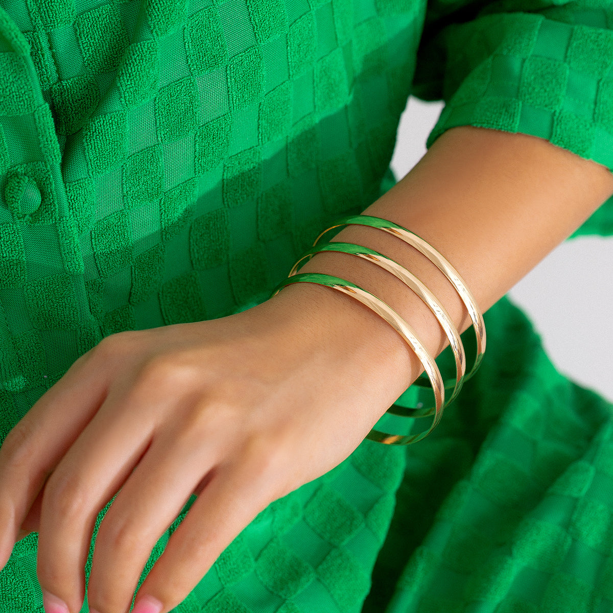 18K Gold-Plated Bangle - Set Of Three, jewelry gift sets for women, elegant gift for her, detail close-up