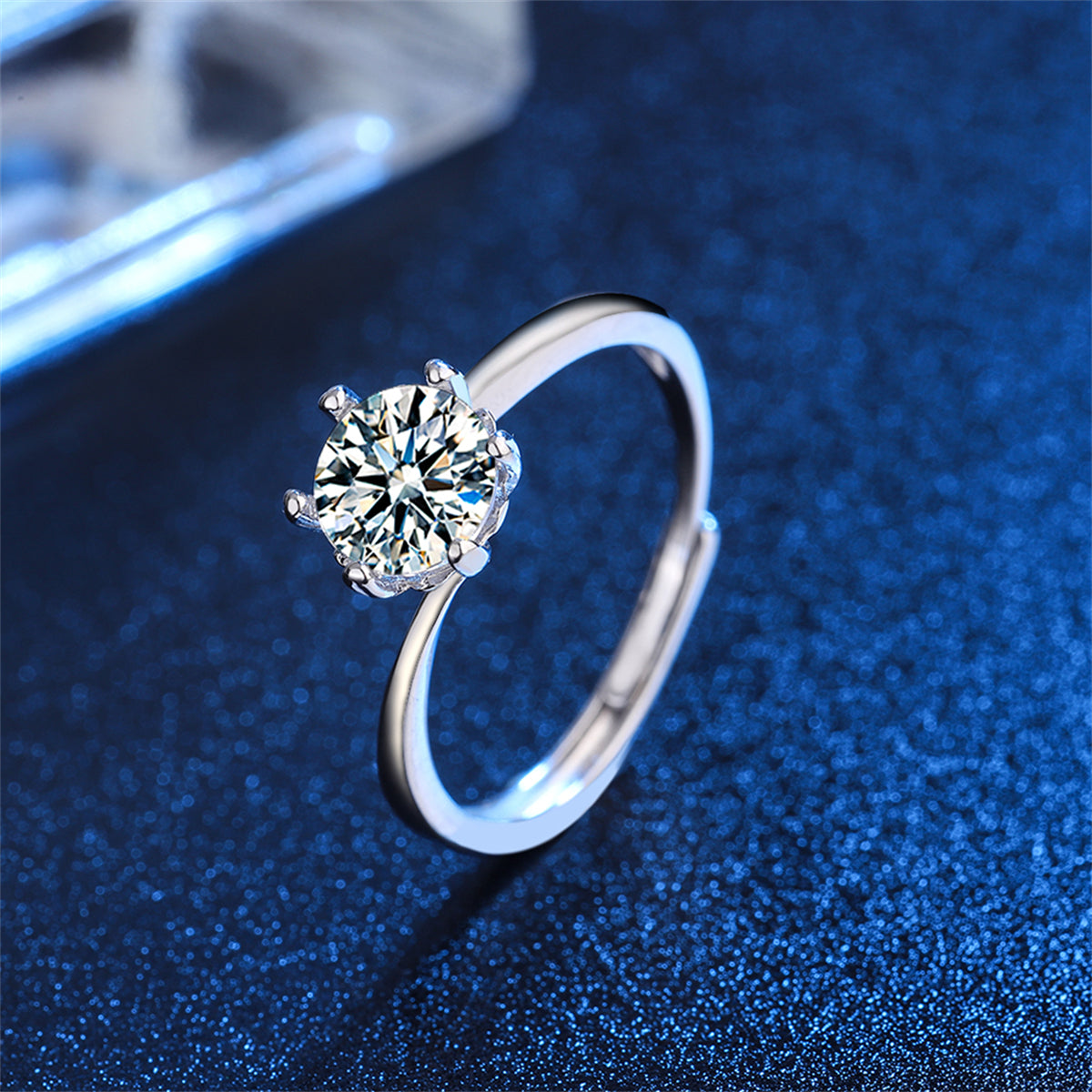 Crystal and Silver-Plated Cocktail Ring, silver statement rings for women, elegant gift for her, detail close-up