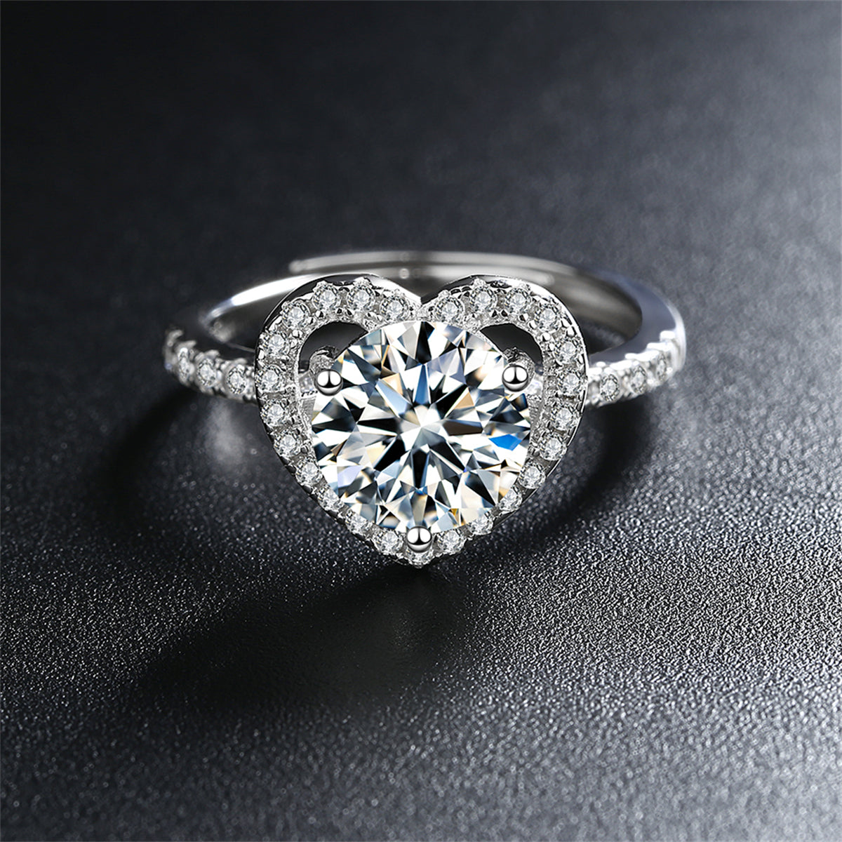 Crystal and Cubic Zirconia Heart Adjustable Ring, statement rings for women, elegant gift for her, detail close-up