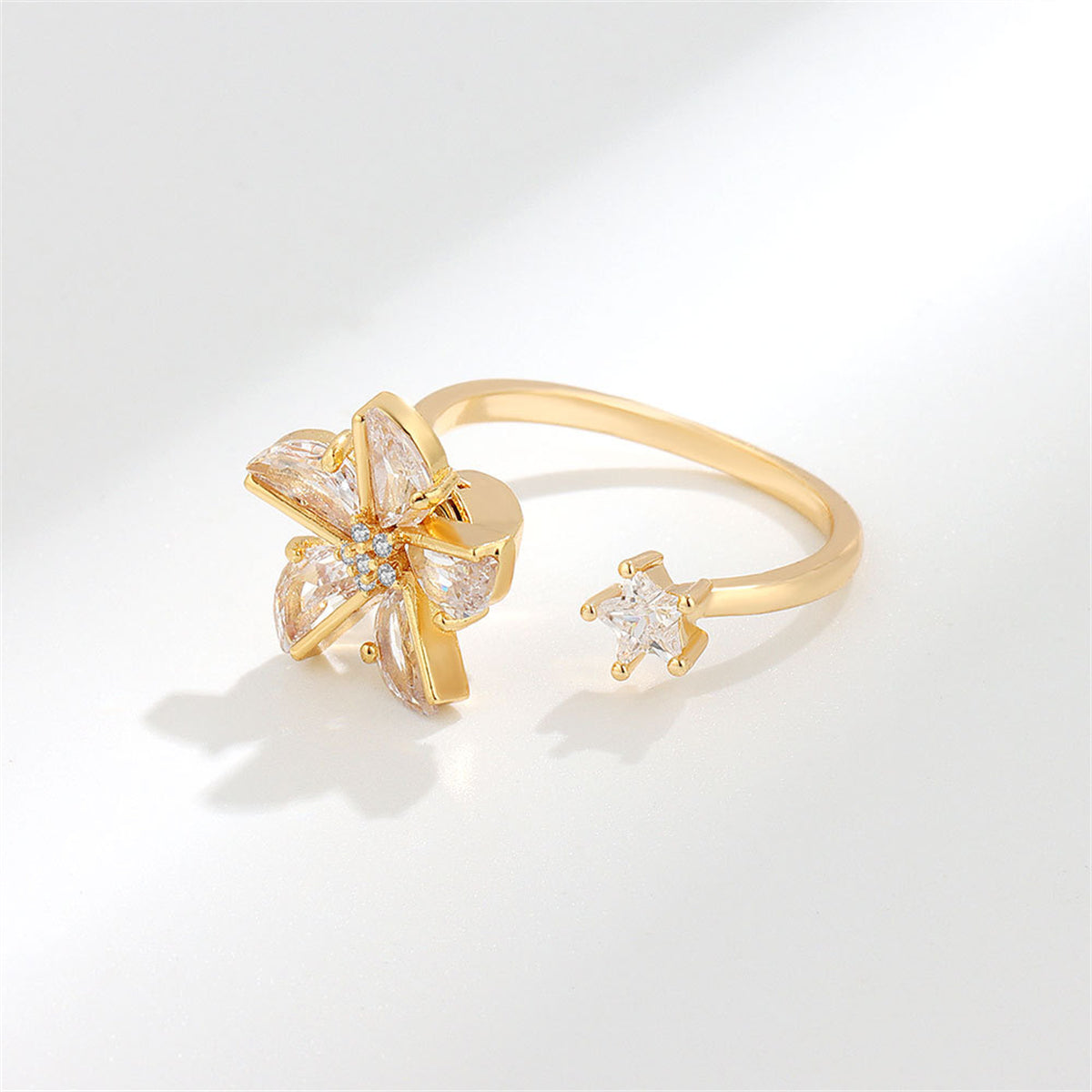 Crystal and Cubic Zirconia Rotating Windmill Open Ring, statement rings for women, elegant gift for her, detail close-up