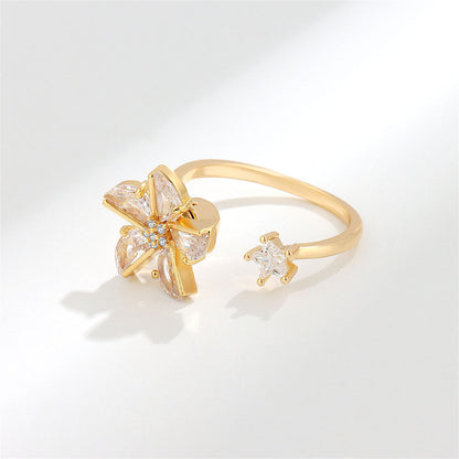 Crystal and Cubic Zirconia Rotating Windmill Open Ring, statement rings for women, elegant gift for her, detail close-up