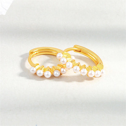 Pearl and 18K Gold-Plated Huggie Earrings, gold huggie earrings, elegant gift for her, lifestyle look