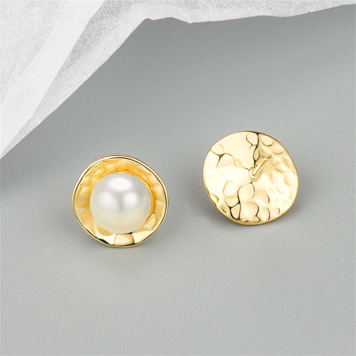 Pearl and 18K Gold-Plated Round Stud Earrings, gold stud earrings for women, dainty minimalist design, detail close-up
