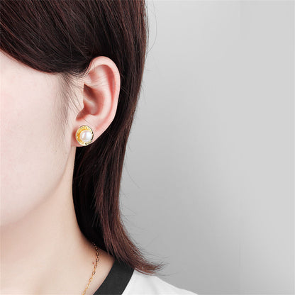 Pearl and 18K Gold-Plated Round Stud Earrings, gold stud earrings for women, dainty minimalist design, lifestyle look