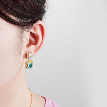 Light Green Crystal and Cubic Zirconia Square Drop Earrings, drop earrings for women, elegant gift for her, detail close-up